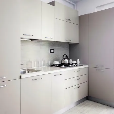 Alezzi Apartmanhotel 3*