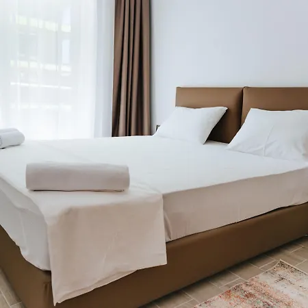 Alezzi Aparthotel