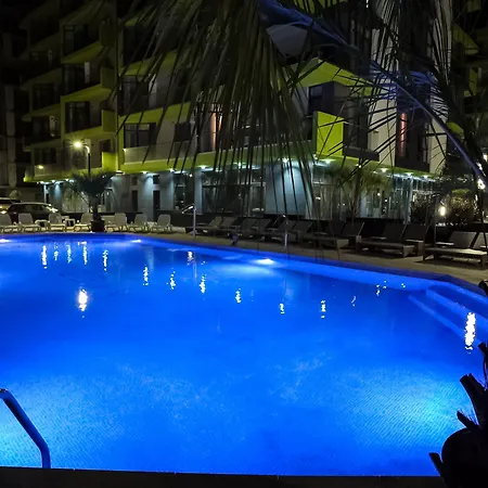 Alezzi Aparthotel 3*