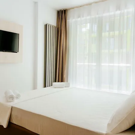 Aparthotel Alezzi Năvodari
