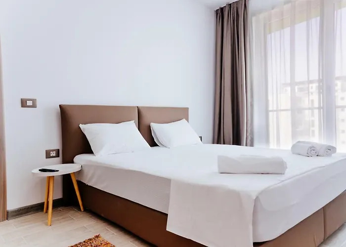 Aparthotel Alezzi 3*