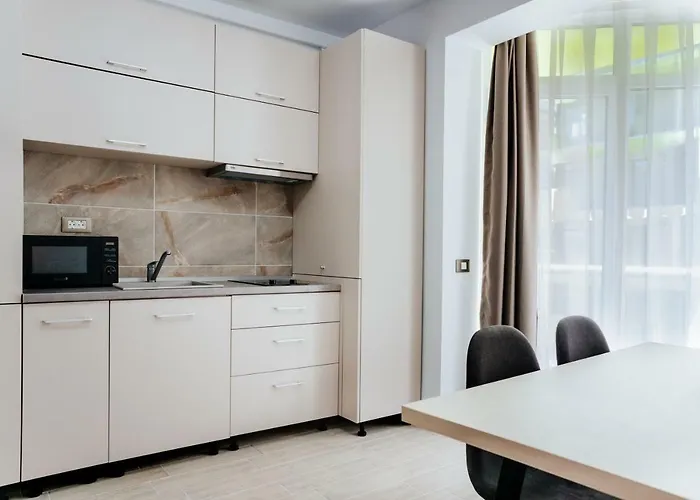 Alezzi Aparthotel 3*